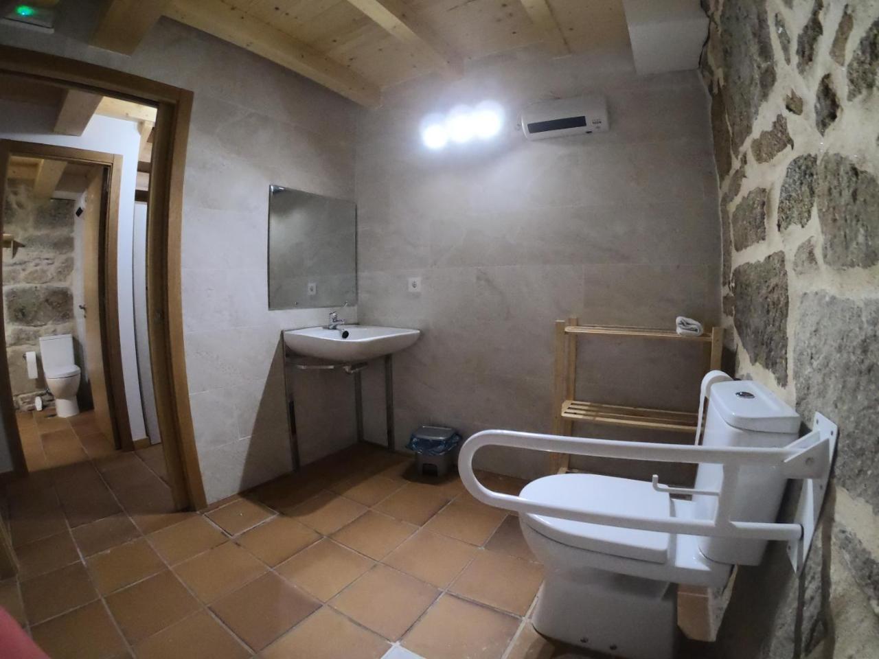 וילאנואבה דה ארוסה Albergue A Salazon מראה חיצוני תמונה