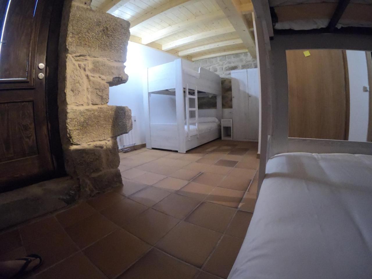 וילאנואבה דה ארוסה Albergue A Salazon מראה חיצוני תמונה